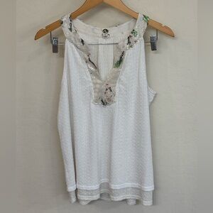 Tiny Brand White Sleeveless Sequin Embellished V-Neck Tank Top Like New! Medium